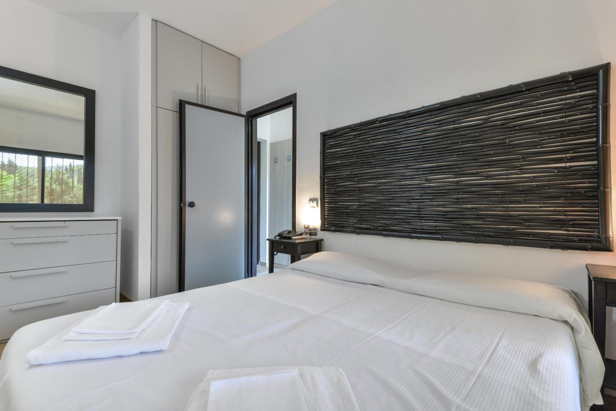 Residence Le Acacie Capoliveri  Ngoại thất bức ảnh