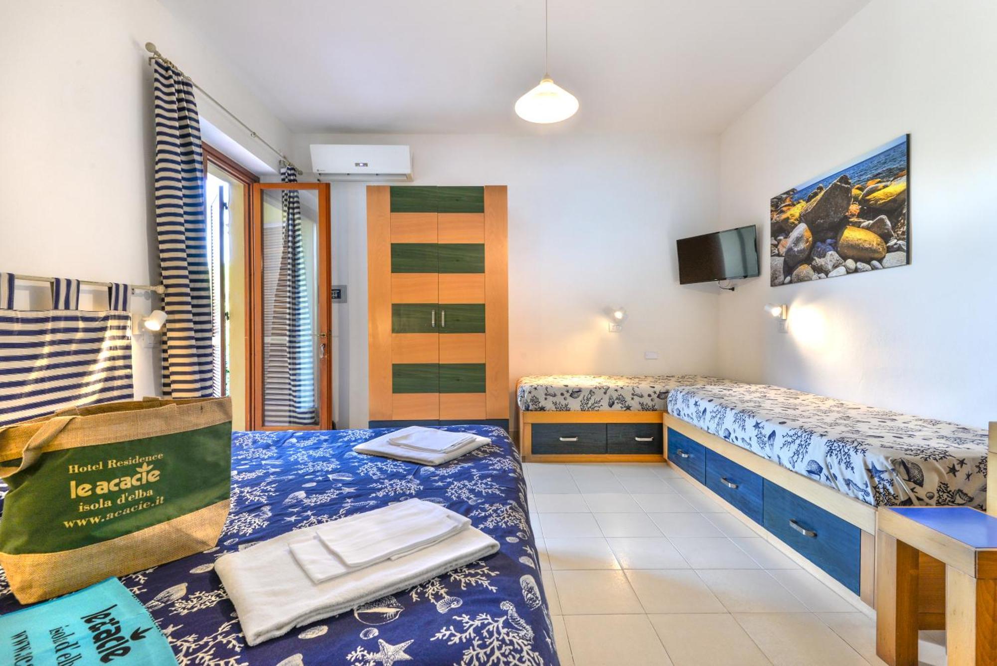 Residence Le Acacie Capoliveri  Ngoại thất bức ảnh